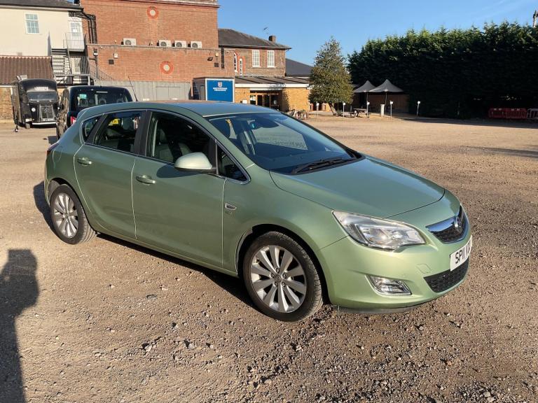 2011 Vauxhall Astra 1.6 16v SE Auto Euro 5 5dr HATCHBACK Petrol Automatic