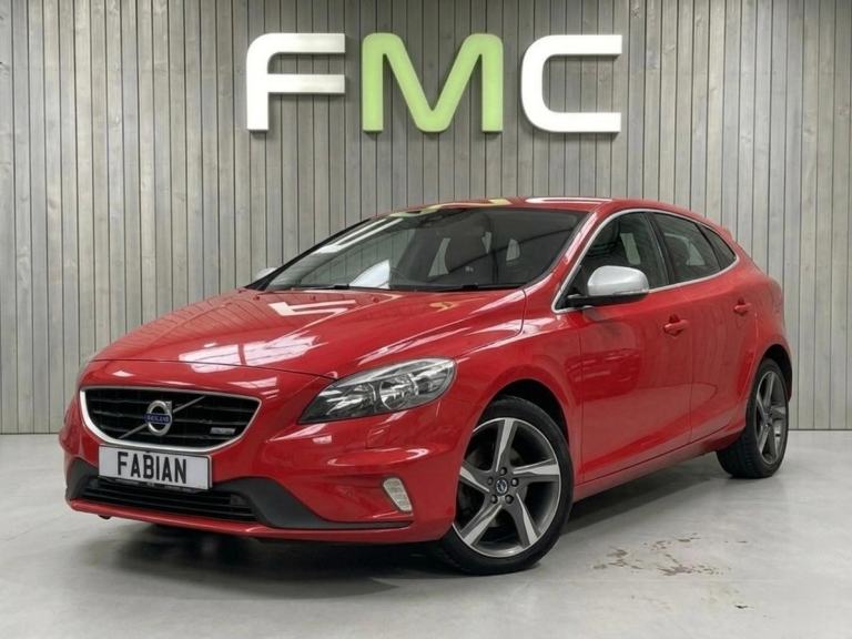 2015 Volvo V40 1.6 D2 R-Design Euro 5 **Full Service History - 55 MPG**