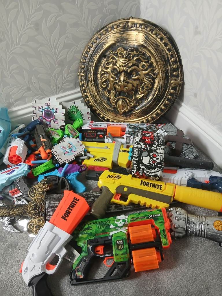 Toys joblot nerf guns