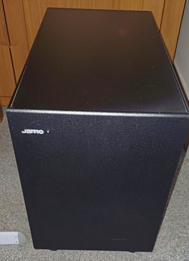 Jamo Sub200, free for uplift.