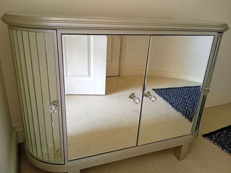 Mirrored  Sideboard – Good Condition