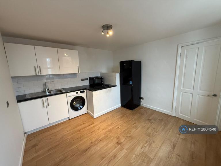 1 bedroom flat in Copley Road, Doncaster, DN1 (1 bed) (#2804548)