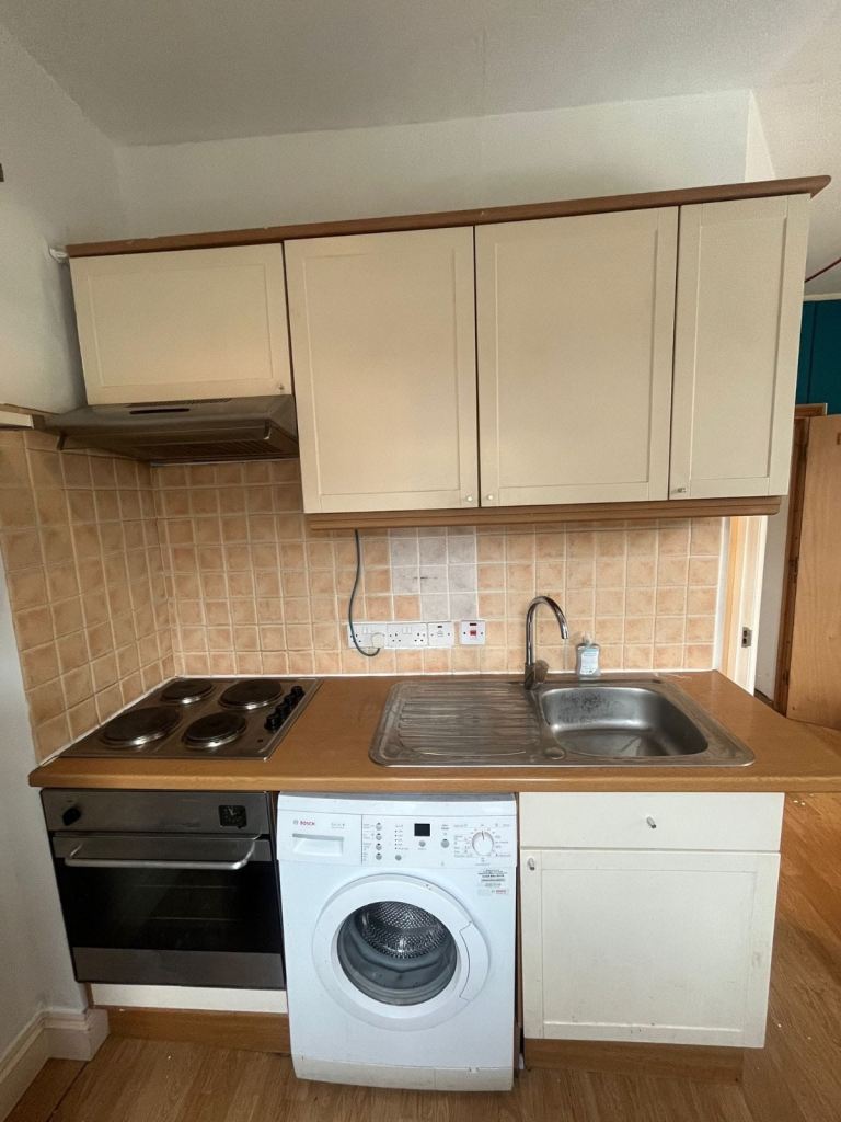 Studio Flat to Let in NW6 Kilburn £1,450 per month 