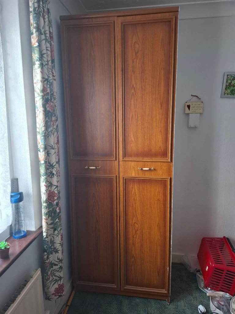 FREE WARDROBE 