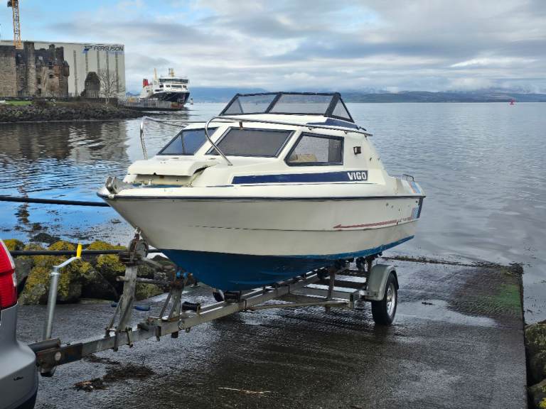 18.4ft Fletcher Vigo Cabin Boat Outboard Boat Trailer