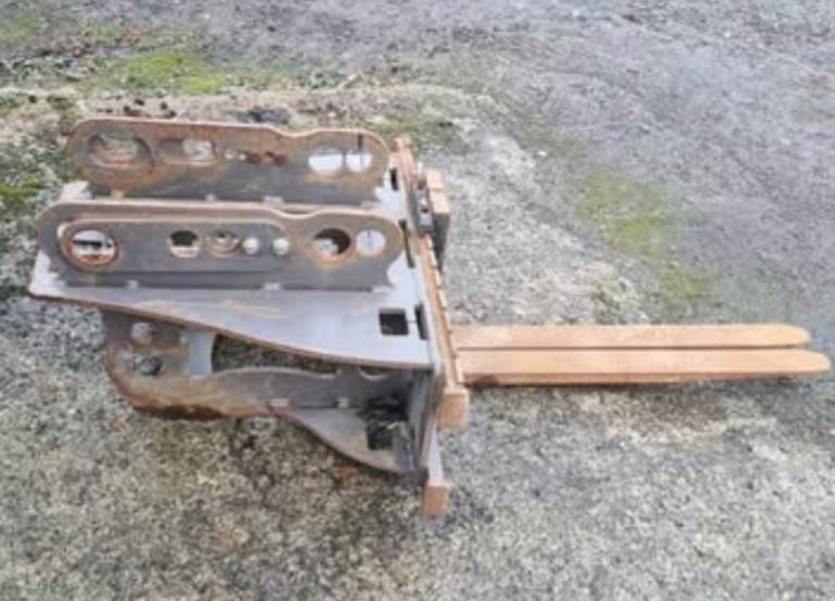 2023 dromone digger pallet forks suit 10 to to 24 ton