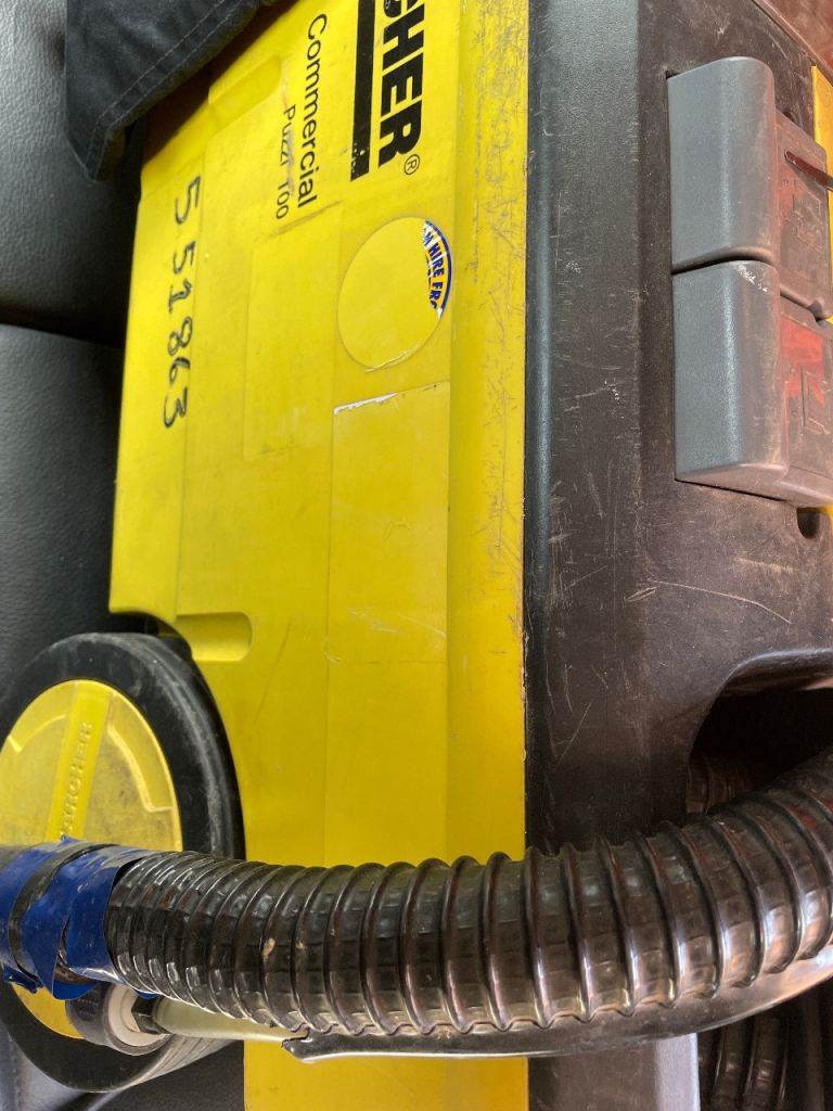 Karcher Puzzi 100 Commercial Carpet Cleaner – Yellow, Fair Condition