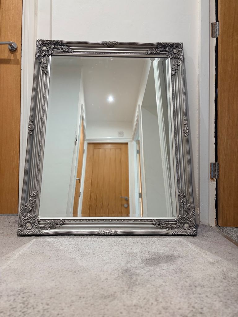Mirror … .