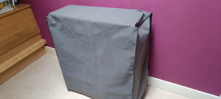 Jaybe single folding guest bed with pocket sprung mattress - new condition 