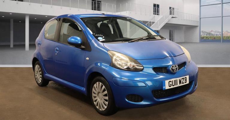 2011 Toyota AYGO 1.0 VVT-i Blue 5dr HATCHBACK Petrol Manual