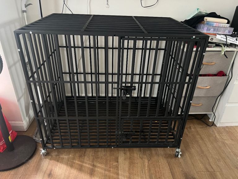 Strong duty cage 