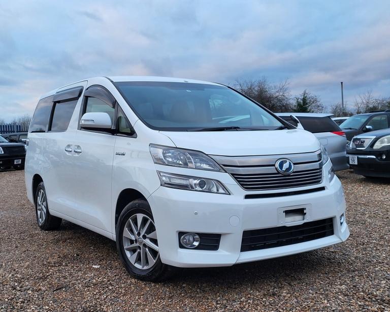 2013 TOYOTA VELLFIRE ALPHARD 4WD HYBRID 7 SEATER AUTOMATIC WHITE ULEZ  COMPLIANT