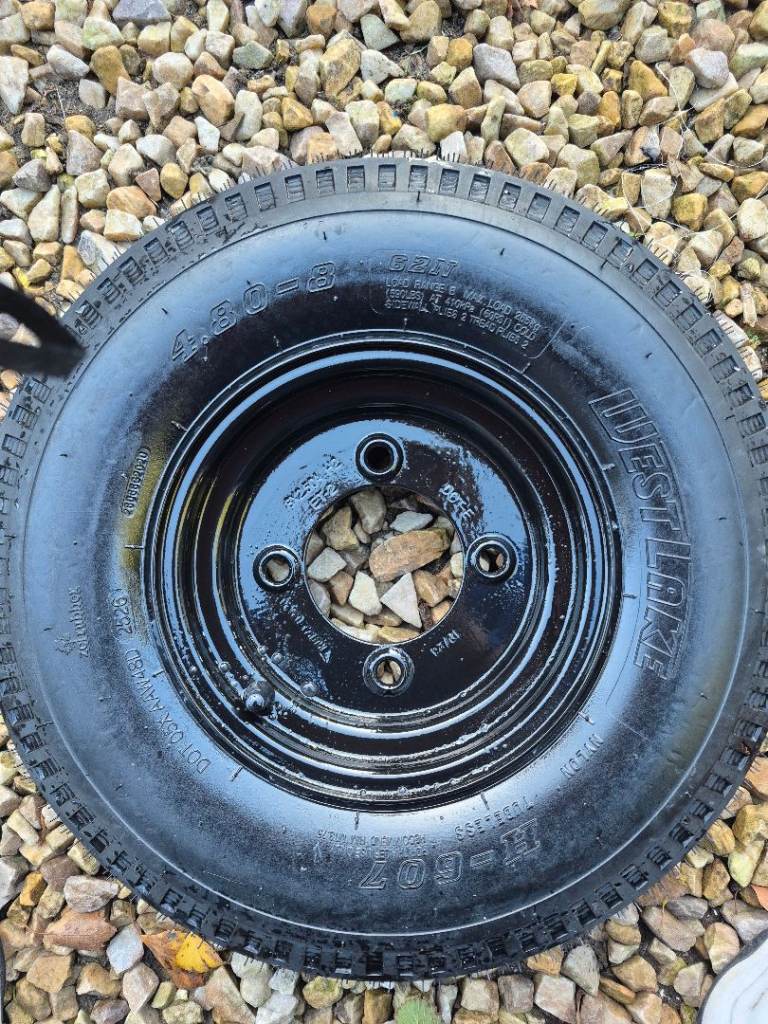 New Erde Trailer Wheel / Tyre 