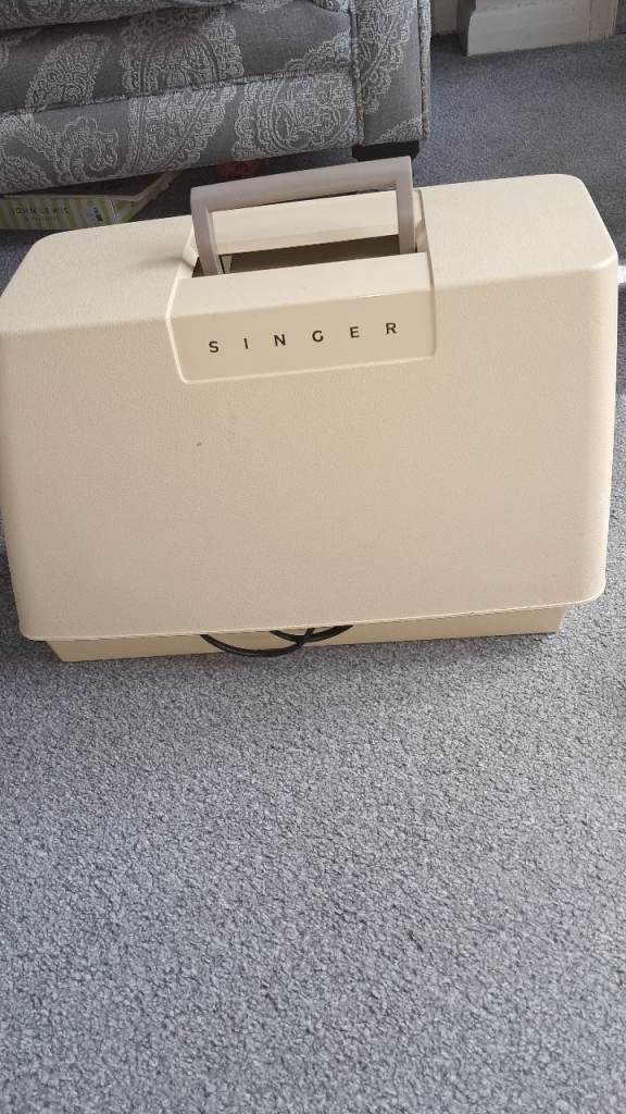 Electric sewing machine