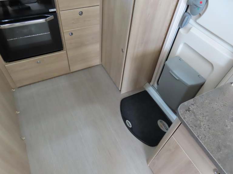 2018 ELDDIS AVANTE, SPECIAL EDITION CHATSWORTH 462, WITH MOVER