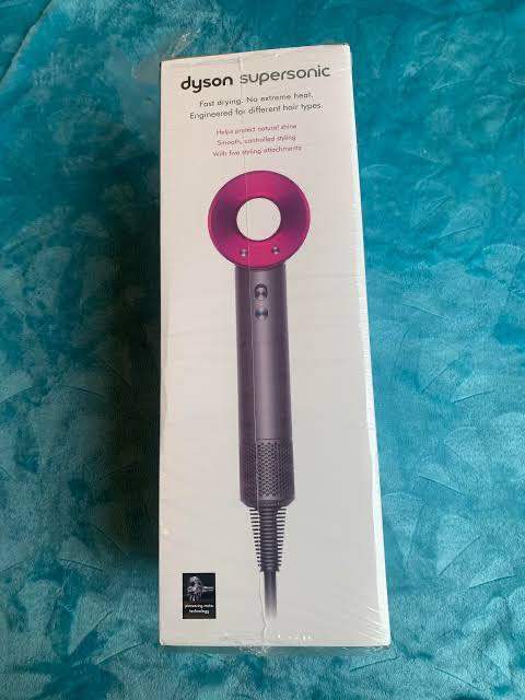 Dyson supersonic hairdryer 