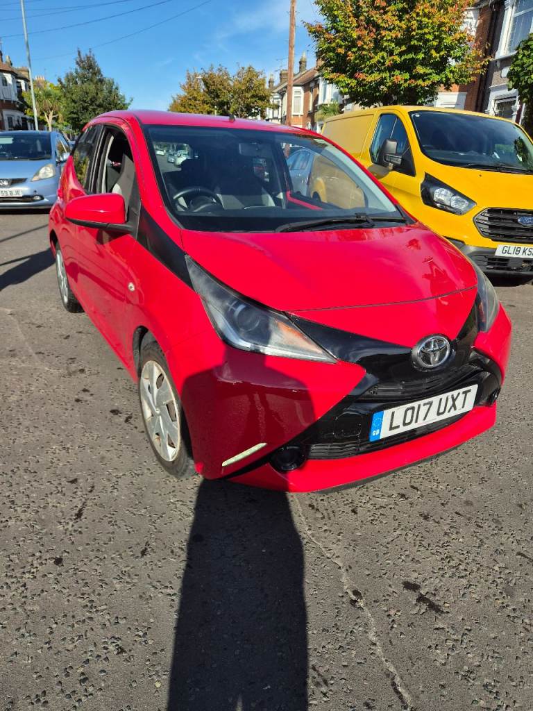 Toyota, AYGO, Hatchback, 2017, Manual, 998 (cc), 5 doors