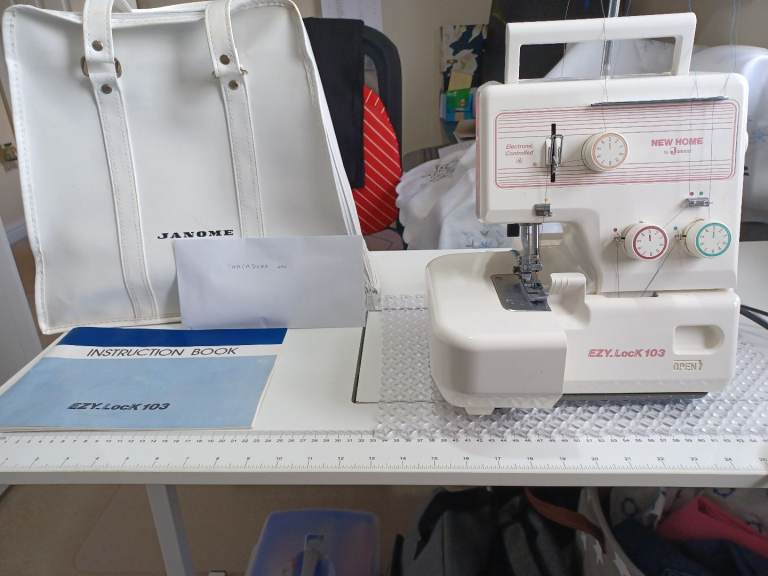 JANOME 3 - THREAD OVERLOCK MACHINE