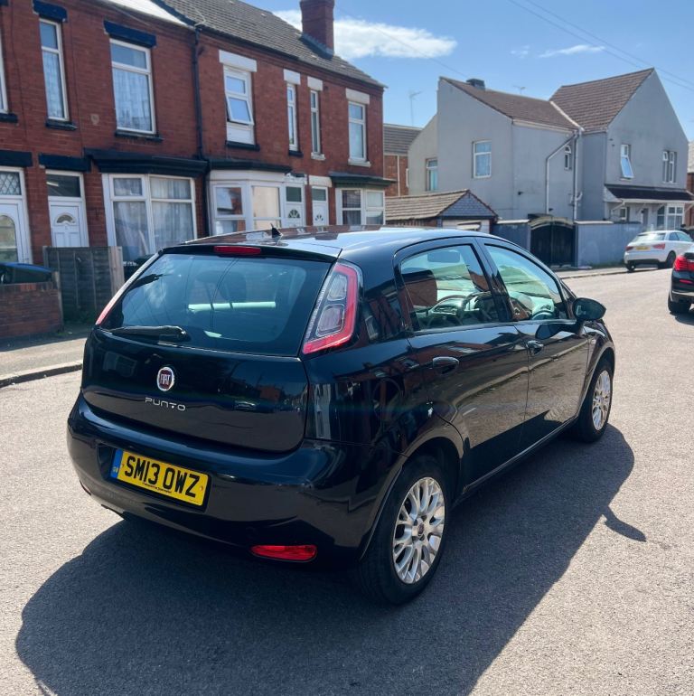 Fiat, PUNTO, Hatchback, 2013, Manual, 1242 (cc), 5 doors