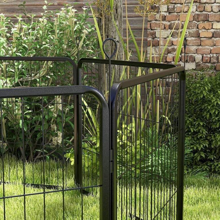 Dog play pen for puppies or small dogs