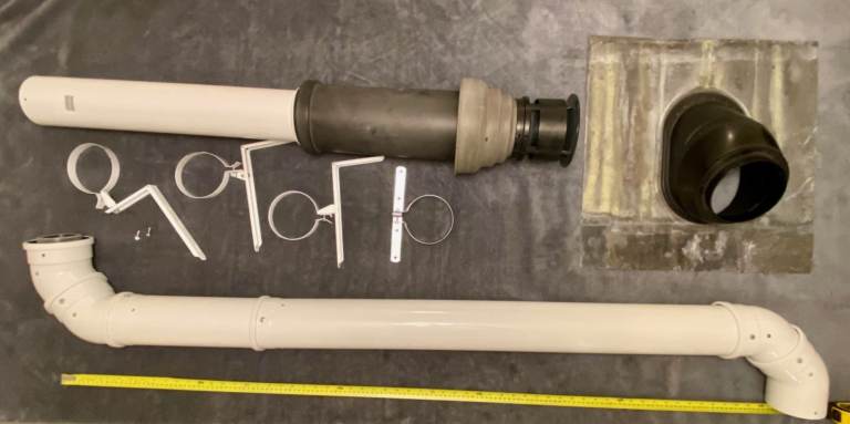 WORCESTER BOSCH FLUE EXTENSION & ROOF FLASHING KIT 