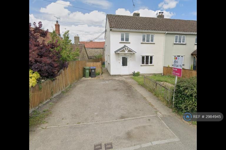 3 bedroom house in Folly Row, Lacock, Chippenham, SN15 (3 bed) (#2984945)