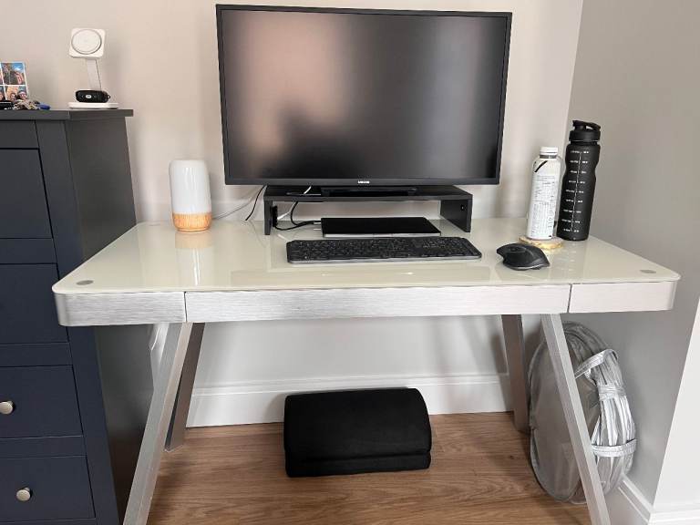 Modern Used Desk for Sale 