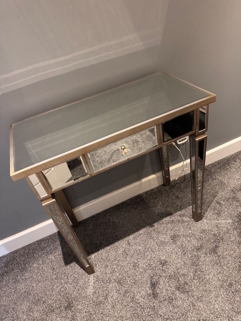 Mirrored vanity desk