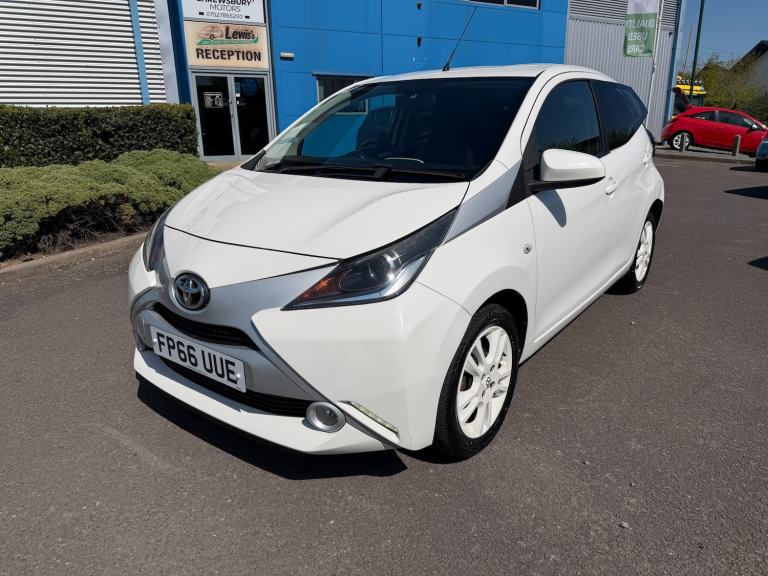 2016 Toyota Aygo 1.0 VVT-i x-pure Hatchback 5dr Petrol Manual Euro 6 (68 ps)
