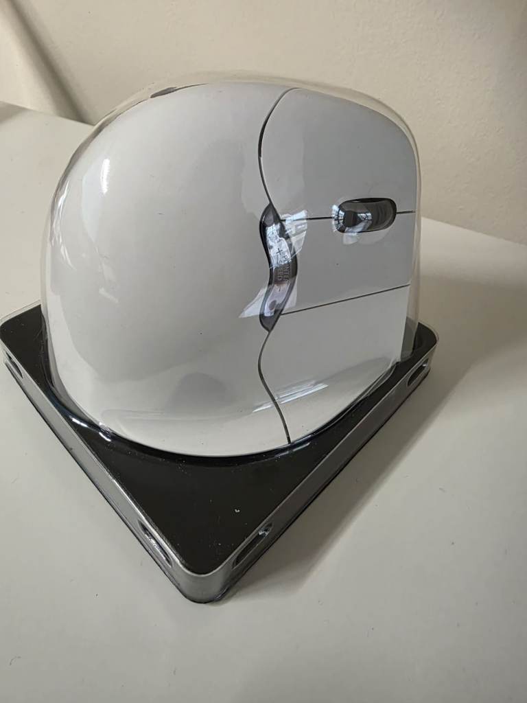 Evoluent VerticalMouse 4 – Mac – Wireless – White (Brand New)