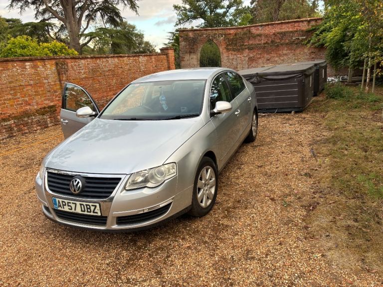 Volkswagen, PASSAT, Saloon, 2007, Manual, 1896 (cc), 4 doors