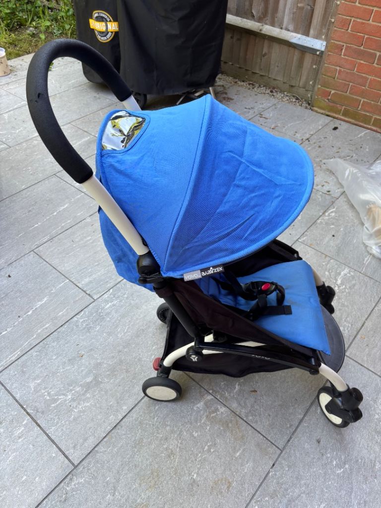 Babyzen yo yo with 2 colours + travel cover 