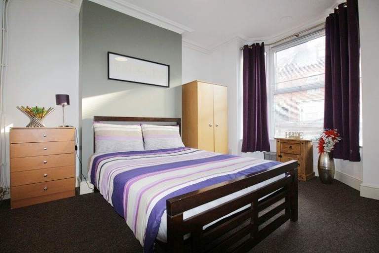 🏡 Luxury Double Room!  £1 FOR 1ST MONTH RENT! 