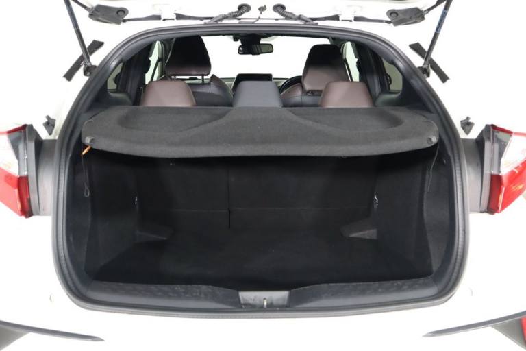 2017 Toyota C-HR 1.8 VVT-h Excel SUV 5dr Petrol Hybrid CVT Euro 6 (s/s) (122 ps) HATCHBACK PETROL...