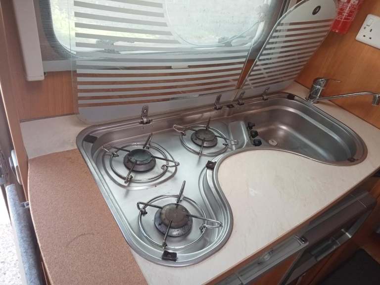 WARNING STOLEN VEHICLE STOLEN 