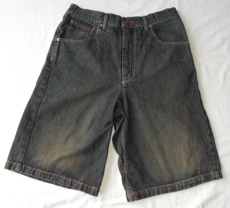 Men's shorts 30W £3 each or both £5