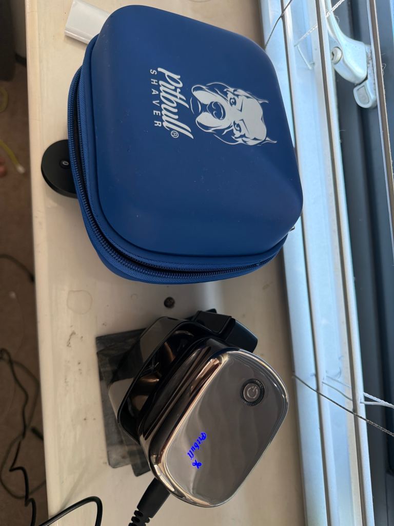 Pitbull Shaver Electric Razor with Travel Case – As Good As New