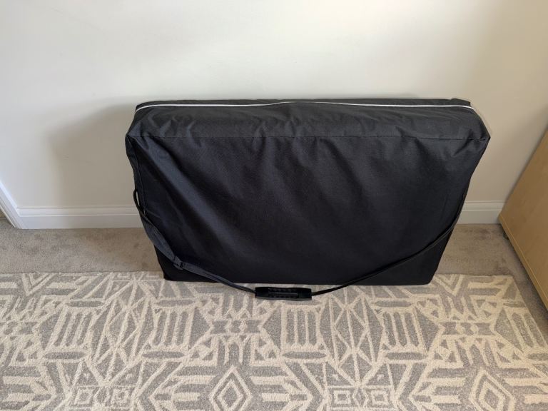 TECTAKE PROFESSIONAL PORTABLE MASSAGE / BEAUTY THERAPY TABLE – AS NEW ...