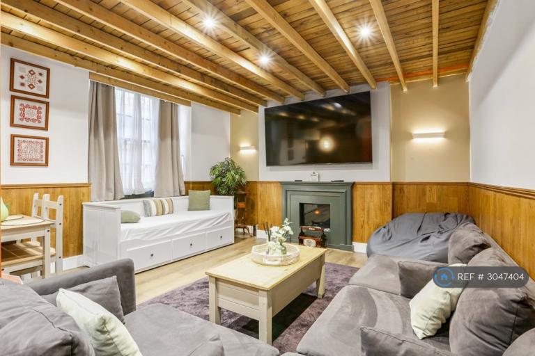 2 bedroom flat in Gloucester Terrace, London, W2 (2 bed) (#3047404)