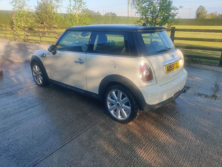12 month mot Mini Hatchback 2009