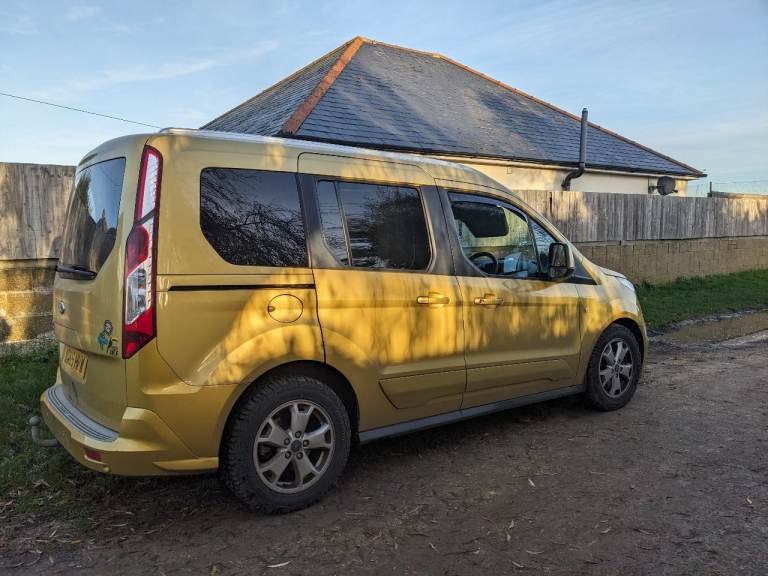 Ford, TOURNEO CONNECT, MPV, 2015, Manual, 1498 (cc), 5 doors