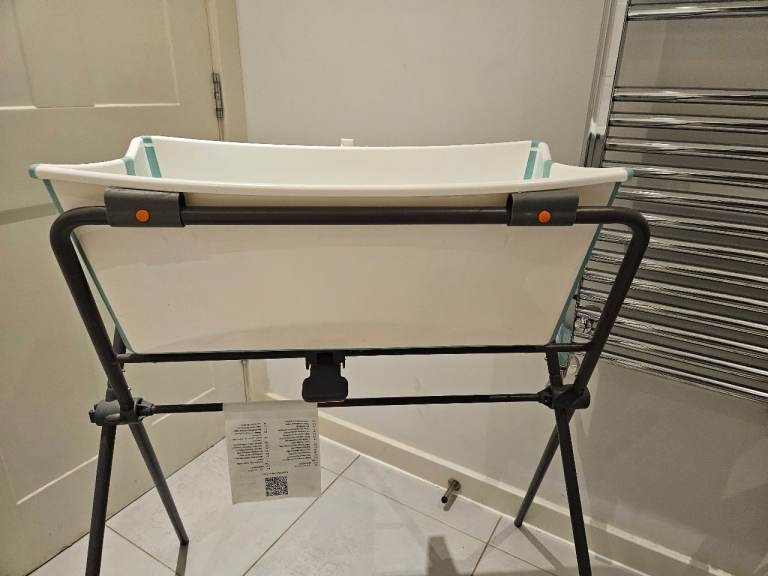 Baby Bath Tub with Stand – collection only