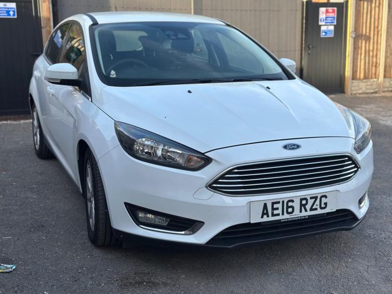 2016 Ford Focus 1.0 EcoBoost 125 Titanium 5dr HATCHBACK Petrol Manual