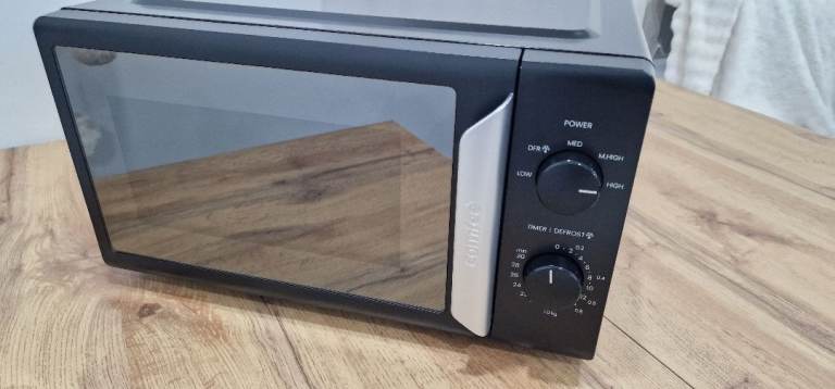 19L 700W Black and Mirror Mini Microwave Oven, 