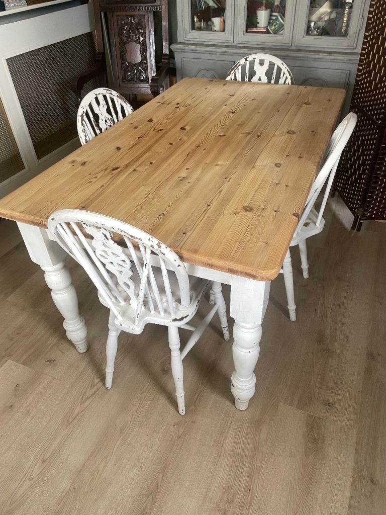 Pine farmhouse table & chairs