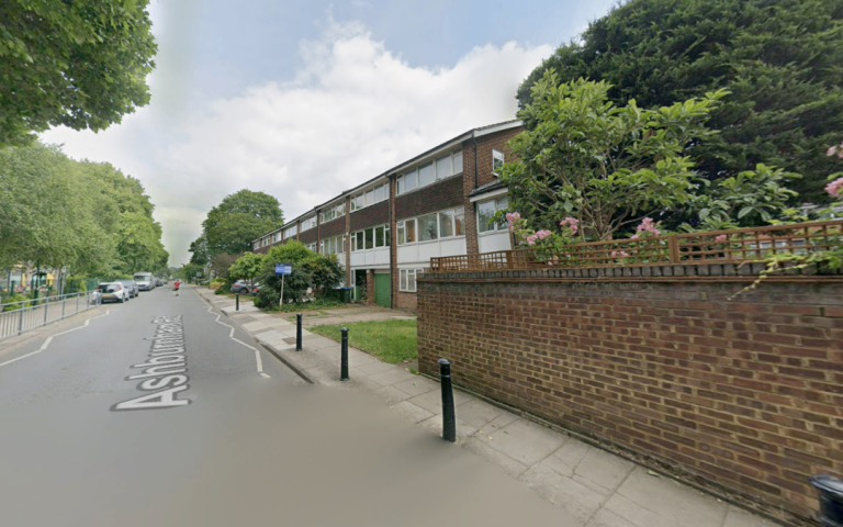 BENEFITS ACCEPTED - Studio Flat Available in Twickenham Richmond TW10