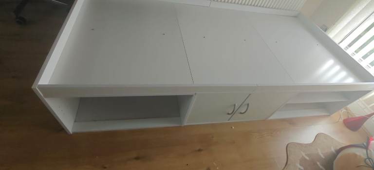 Moving out sale