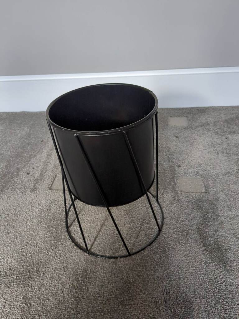 image for Small Modern Plant Stand