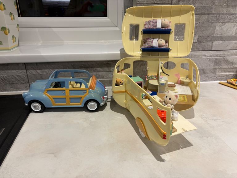 Sylvanian Families Caravan and Car Set