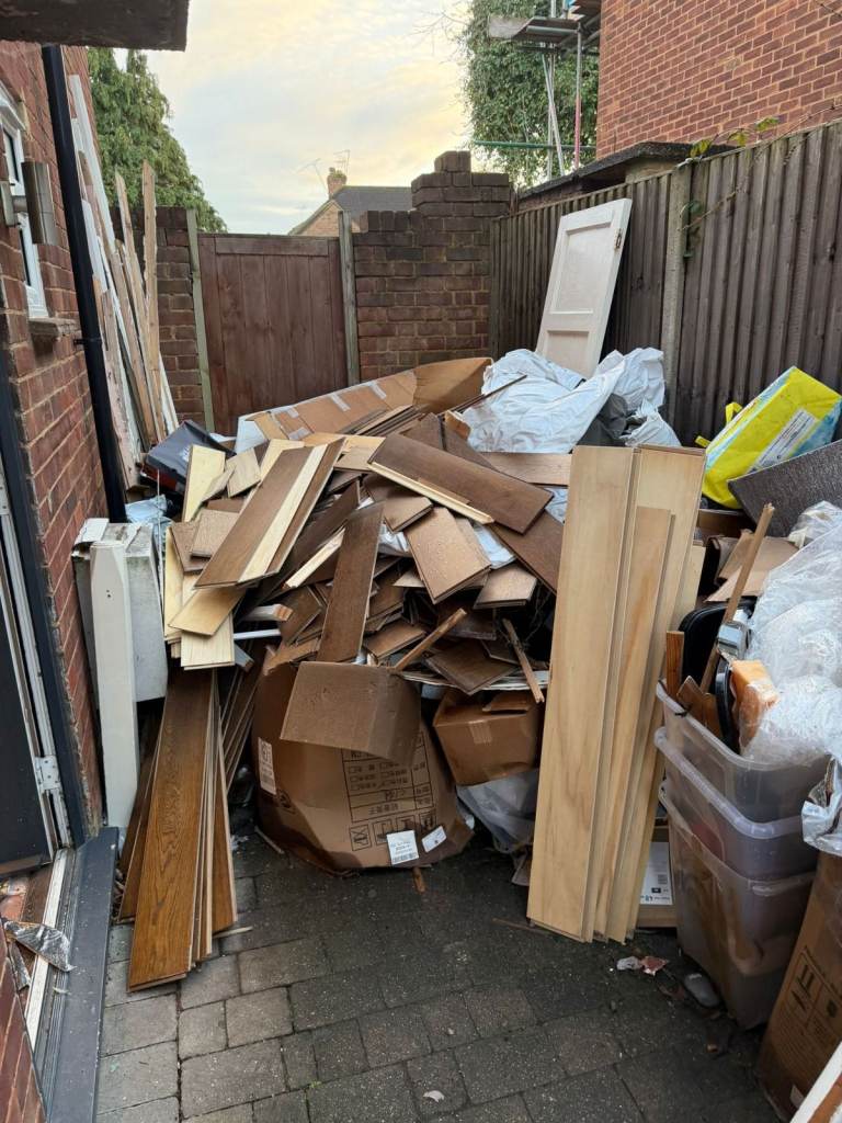 Garden Clearance London | Same Day Garden Waste Removal | Cheap Prices | Free Quote
